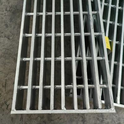 30mm Steel Floor Decking Grating Flat Bar Welding Process Hot Galvanized