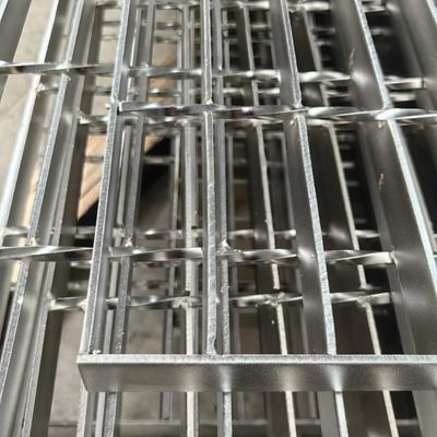 3mm Smooth Hot Galvanized YB/T4001.1-2007 Stainless Steel Industrial Steel Grating
