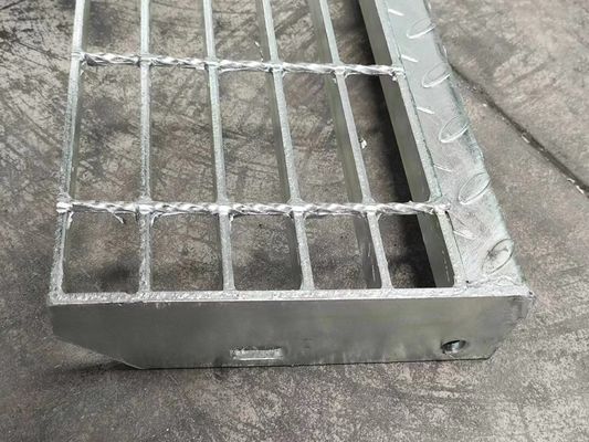 5mm Bar Thickness Aluminum Bar Grating For Heavy Duty Applications