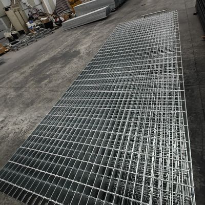 Utility model processing technology Silver steel grating with hot dip galvanized surface