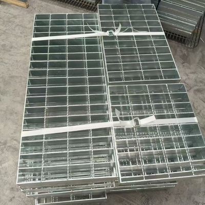 Industrial 19 W 4 Steel Grating Dependable Choice For Long Lasting Flooring