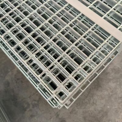 Heavy Duty Stainless industrial steel grating Compliant With Galvanizing Standards