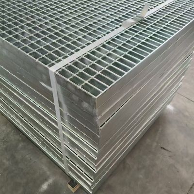 Heavy Duty Reinforced Edges serrated steel grating High Impact Resistance