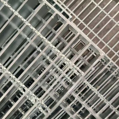 Various Bar Shapes Serrated Type Grating Hot Dip Galvanized Stainless Steel