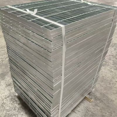 Heavy Duty Reinforced Edges serrated steel grating High Impact Resistance