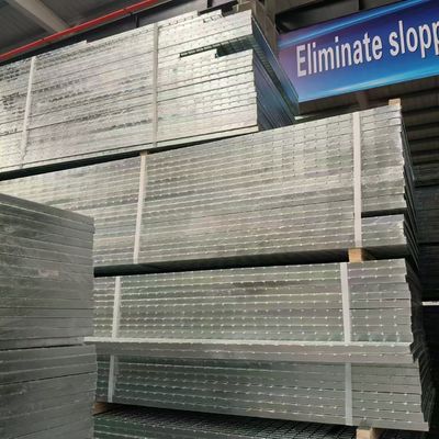 Versatile Lightweight Industrial Steel Grating Robust Indoor Outdoor