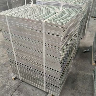 Versatile Lightweight Industrial Steel Grating Robust Indoor Outdoor