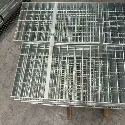 19 w 2 Slip Resistant Stairs Heavy Duty Steel Grating Ensuring Safe Ascent And Descent