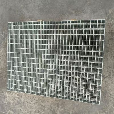 11 W 4 Serrated Bar Grating Anti Slip Surface Treatment For Demanding Environment