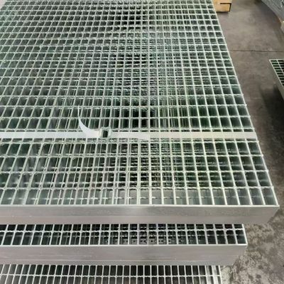 11 W 4 Serrated Bar Grating Anti Slip Surface Treatment For Demanding Environment