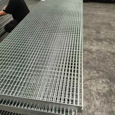 19 w 2 Slip Resistant Stairs Heavy Duty Steel Grating Ensuring Safe Ascent And Descent