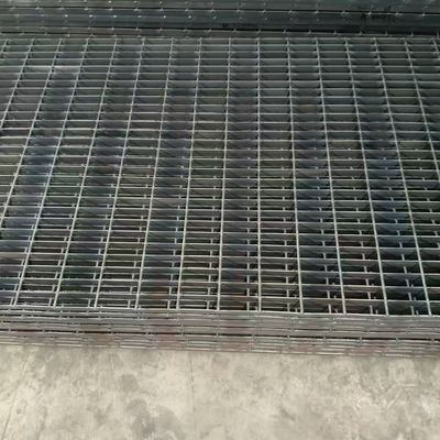 Lightweight Strong Industrial Walkway Grating 30mm Bearing Bar Pitch