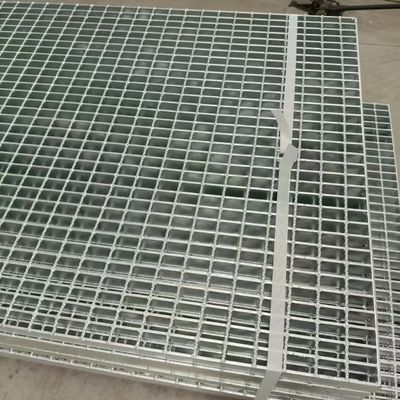 Non Slip 11-W-4 Mild Steel Grating For Wet Areas Ensuring Stability And Safety