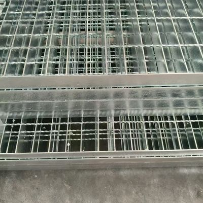 High-Performance Steel Grating: Meeting the Highest Industry Standards