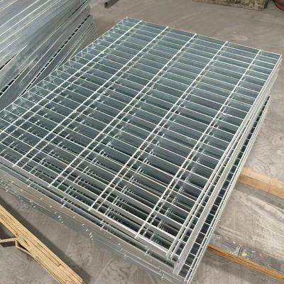 40 to 130mm Cross Bar Pitch Industrial Steel Grating for Different Requirements
