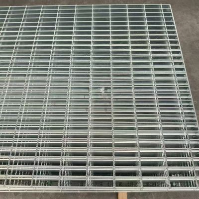 40 to 130mm Cross Bar Pitch Industrial Steel Grating for Different Requirements