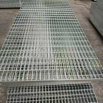 Easy-Clean Steel Grating: Simplifying Maintenance and Upkeep