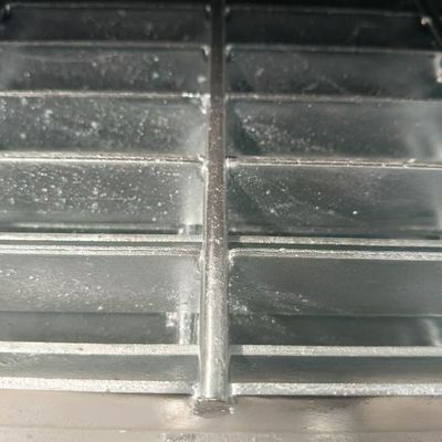 Chemical-Resistant Steel Grating: Suitable for Use in Aggressive Environments
