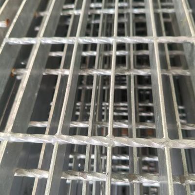 Chemical-Resistant Steel Grating: Suitable for Use in Aggressive Environments