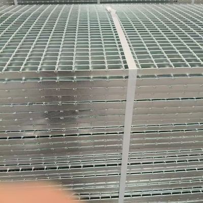 Chemical-Resistant Steel Grating: Suitable for Use in Aggressive Environments