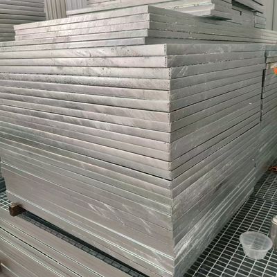 Slip-Resistant Steel Grating with Diamond Pattern: Ensuring Stable Footing