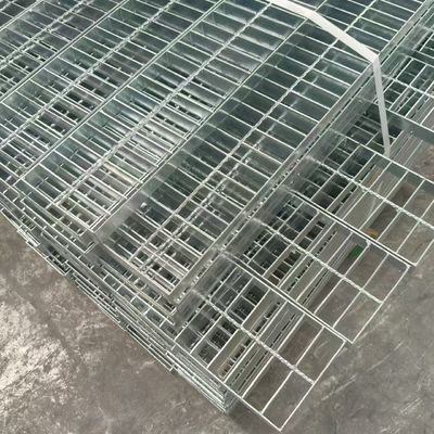 Innovative Steel Grating Plate: Lightweight Yet Extremely Durable for Various Uses