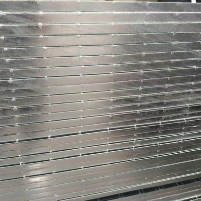 Anti-Slip Heavy Duty Steel Grating with 30mm Bearing Bar Pitch and High Load Capacity