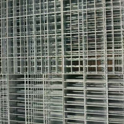 Easy-Clean Steel Gratings: Hygienic and Low-Maintenance for Busy Areas