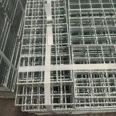 Mesh Steel Gratings: Open, Airy Design for Ventilation and Light