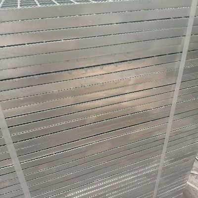 Press-Locked Steel Gratings: Secure, Tight Fit for Stability