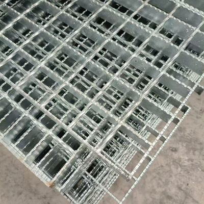 Chemical-Resistant Steel Gratings: Suitable for Aggressive Environments (Variant 2)