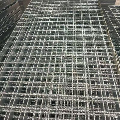 200 Tons Hydraulic Resistance Welded Steel Grating Material For Your Production Needs
