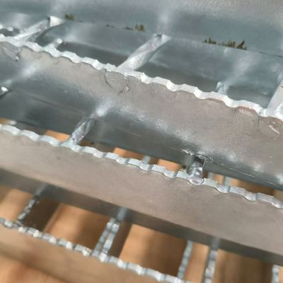 Commoned 32*5 Steel Safety Grating Ensuring Safety and Efficiency in Your Workplace