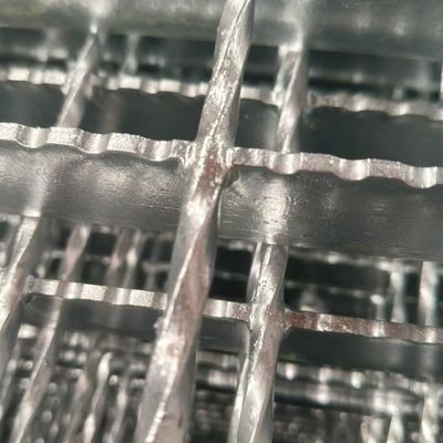Commoned 32*5 Steel Safety Grating Ensuring Safety and Efficiency in Your Workplace