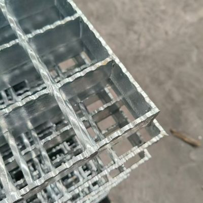 Lightweight Steel Gratings: Easy to Install, Transport, and Store