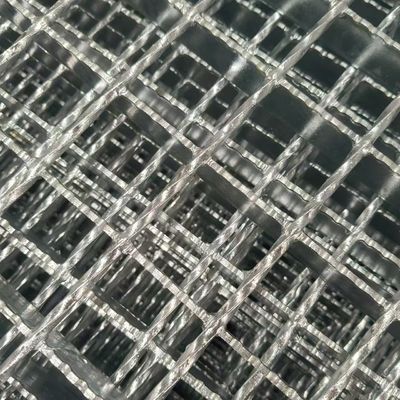 OEM Steel Grating Material with Serrated Bearing Bar Type