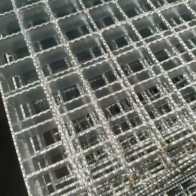 Serrated Steel Grating, Enhanced Anti-Slip Effect