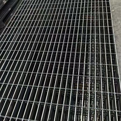 Large Load Capacity Non Slip Grating In Aluminum / Steel / Stainless Steel