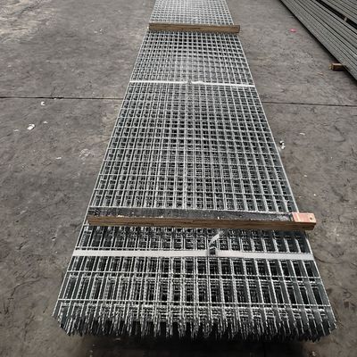Polished Surface Stainless Steel Weave Mesh Fabric Distributor For Various Applications