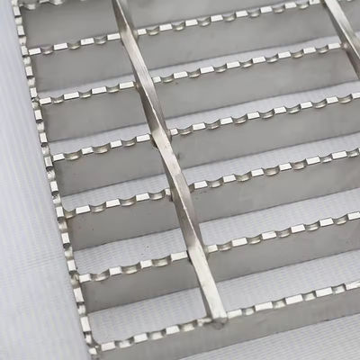 30mm Pitch Steel Floor Steel Grating Decking for Industrial Area