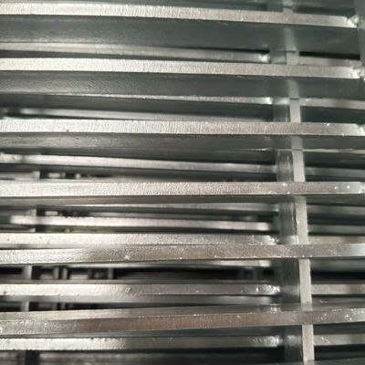 Corrosion-Resistant Hot-Dip Galvanized Steel Grating Protective Ventilation Surface Chinese Style Design