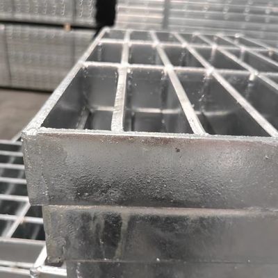 Bright Surface Bar Grating Mesh / Flat Steel Grating with Flat Bars Modern Style Hot Galvanized