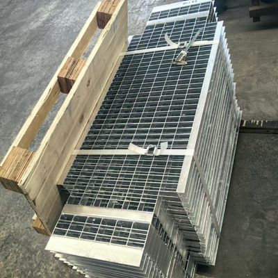 Stainless Flat Bar Steel Grating with 30mm Mesh for Industrial Applications