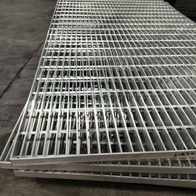30mm Bearing Bar Anti Rust Gully Hot Galvanized Steel Grating With 3mm Cross Bars