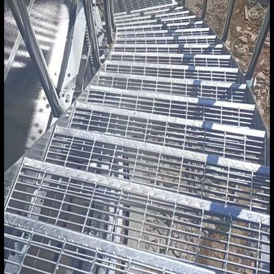 Industrial Modern Stainless Steel Floor Grating With Galvanized Bearing Bar