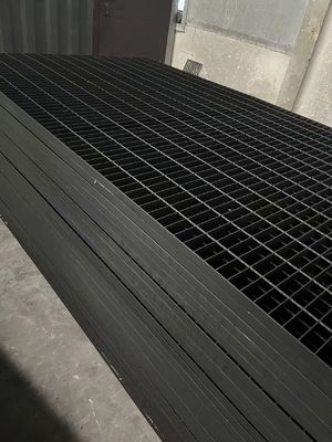 Type Flat Bar Steel Grating Surface Smooth For Construction Industry