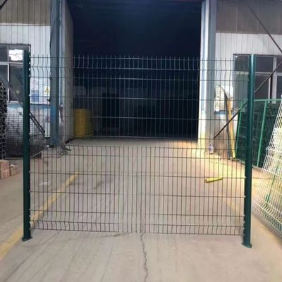Versatile Durable 50x50mm Mesh Size Welded-Mesh Fence System With 2.5mm Wire Diameter