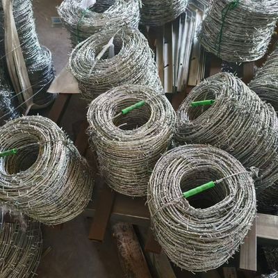 Moderate Stainless Steel Mesh with 1 635 Mesh Count and Mill Edge / Slit Edge