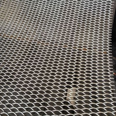 30mm X 10mm Opening Expanded Metal Wire Mesh With Tamper Proof Bolts And Accessories