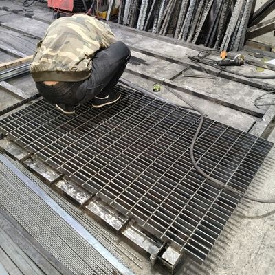Welding Process Industrial Steel Grating for Machine Pressure Welding Durable Flat Bar Type